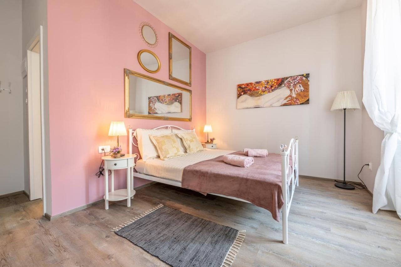 Old City Romantic Studios 4 With Free Private Parking Pula Exterior foto